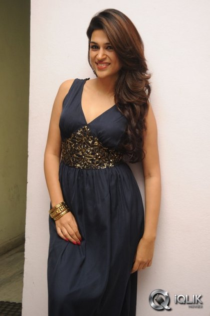 Shraddha-Das-at-Rey-Trailer-Launch